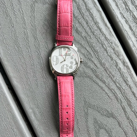☀️2/$22☀️ Juicy Couture Watch - Picture 1 of 2